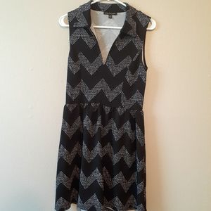 City Triangles B&W Chevron Sleeveless Dress